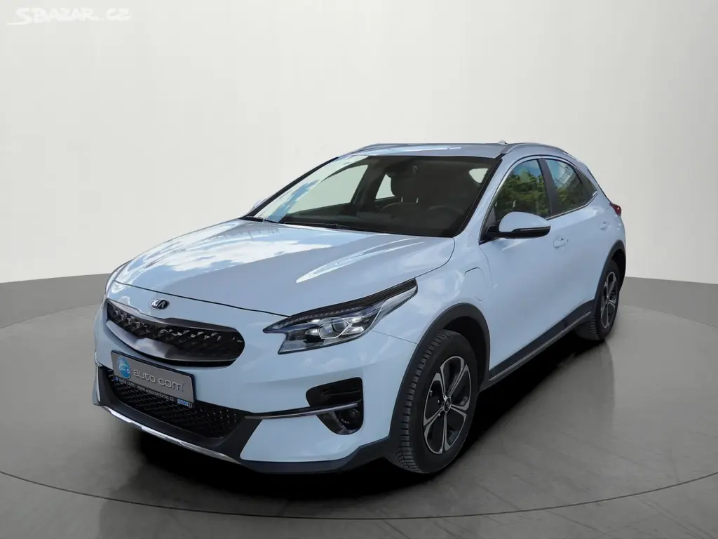 Kia XCee´d, 1.6GDI PHEV Comfort Tažné